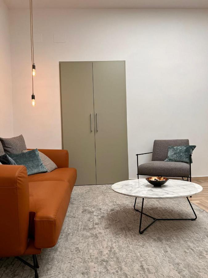 Il Picchio Di Chiaia Hotel Napoli Ngoại thất bức ảnh