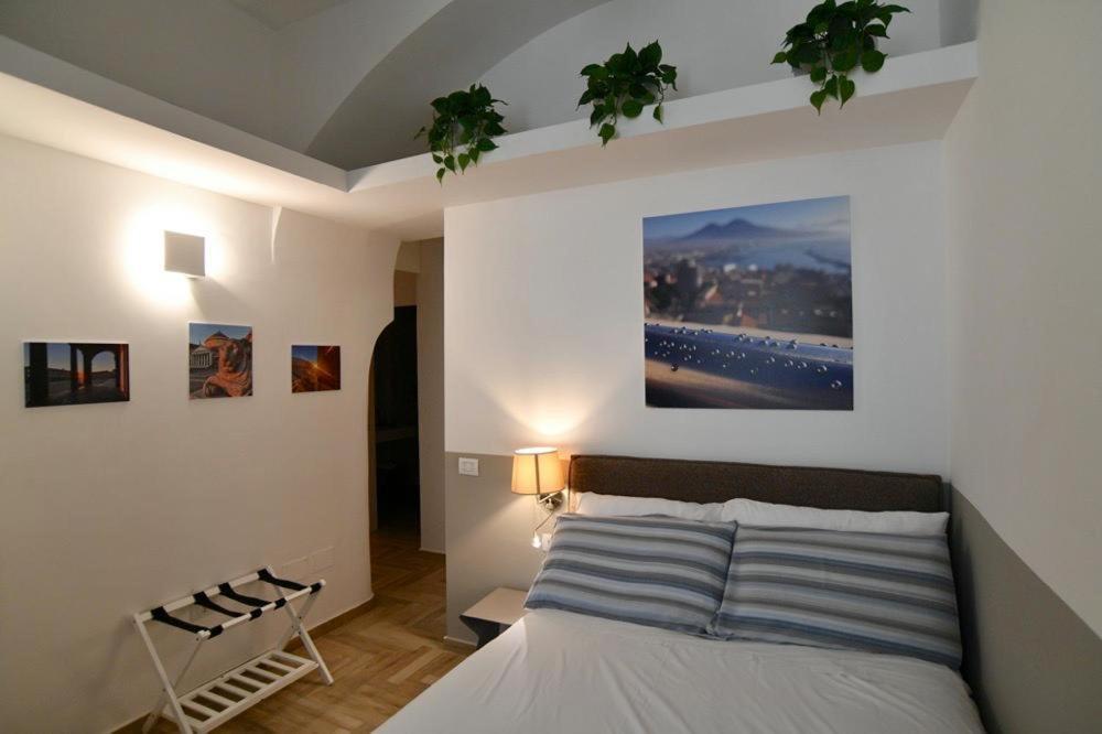 Il Picchio Di Chiaia Hotel Napoli Ngoại thất bức ảnh